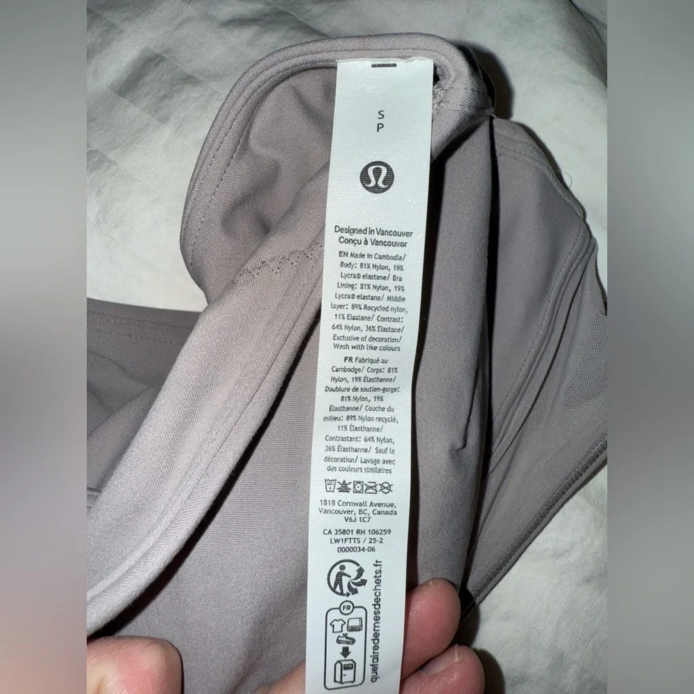 lululemon athletica High Neck Mesh-Hem Tank, NWT, Mauve Grey, Size small